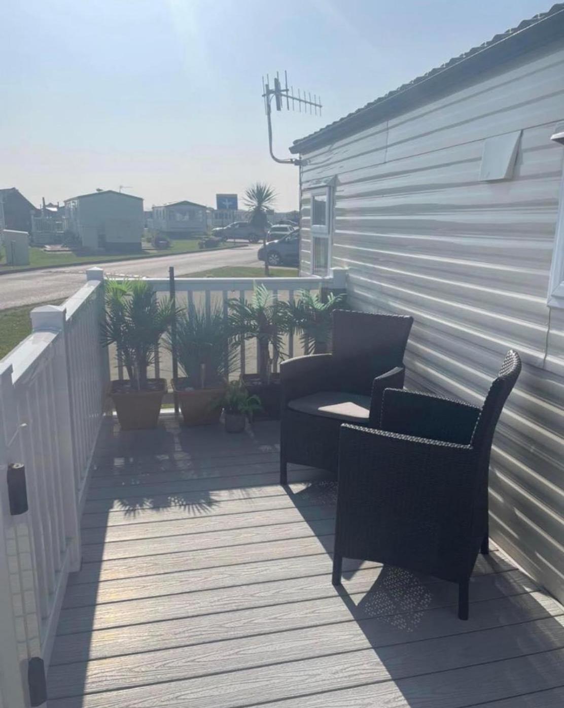 Hotel Sea Lets Selsey Exterior foto
